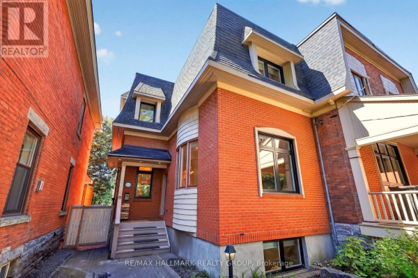 Residential for sale at 22 Ralph Street, Ottawa, ON - MLS® Rnrz2v