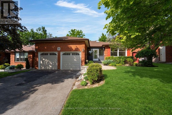 22 Richler Crescent, Barrie, ON, photo 2
