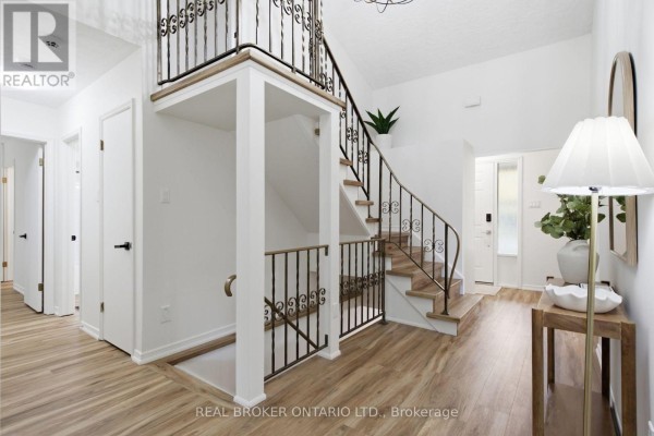 Office - 22 Ripley Crescent, Waterloo, ON N2N1V4 Photo 4