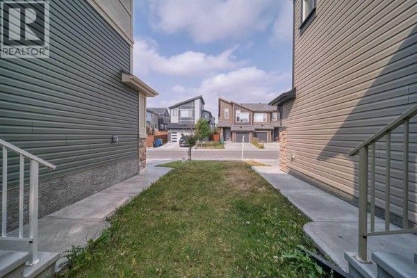 5pc Bathroom - 22 Sage Bluff Heights Nw, Calgary, AB T3R0X9 Photo 4