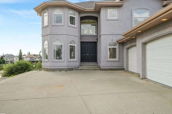 Family room - 22 Shores Dr, Leduc, AB T9E8N8 Photo 4