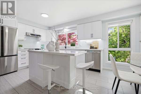 22 Snapdragon Drive, Toronto, ON, photo 3