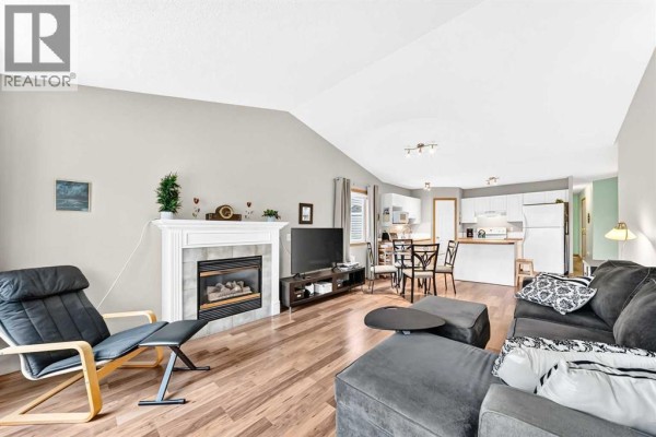 Dining room - 22 Somervale Point Sw, Calgary, AB T2Y3K4 Photo 4