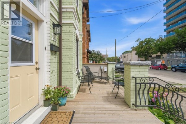 22 Spring Street, Hamilton, ON, photo 3