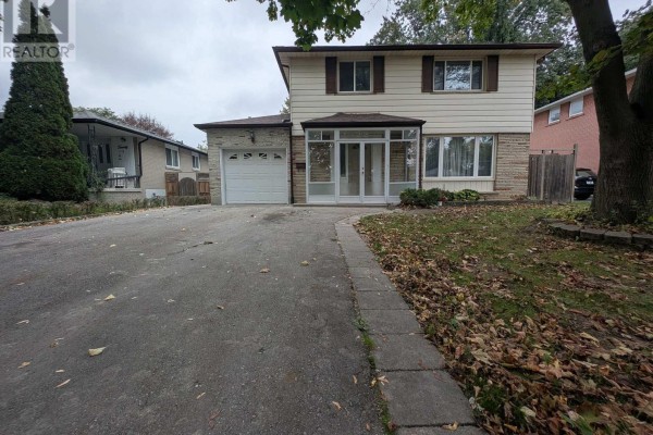 22 Threadneedle Crescent, Toronto, ON M2H1Z4 Photo 2