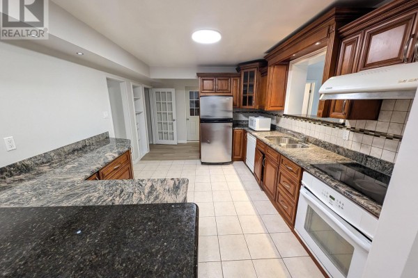 22 Threadneedle Crescent, Toronto, ON M2H1Z4 Photo 5