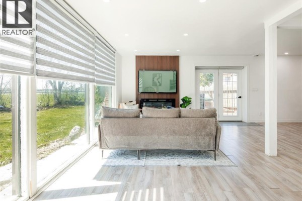 2pc Bathroom - 22 University Drive, Chatham, ON N7E4V5 Photo 3