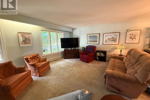 Bedroom 2 - 22 Westvale Drive, Bracebridge), ON P1L1B5 Photo 4