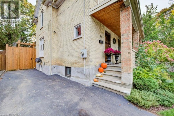 22 Whitney Place, Kitchener, ON, photo 3