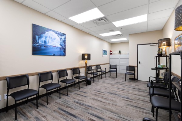220, 230, 450 Ordze Road, Sherwood Park, AB T8B0C5 Photo 4