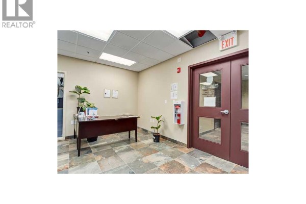 220, 52 Gateway Drive Ne, Airdrie, AB T4B0J6 Photo 4