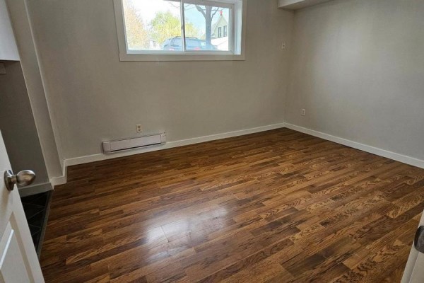 220 - 220 Erie Street, Port Colborne, ON L3K0A6 Photo 4