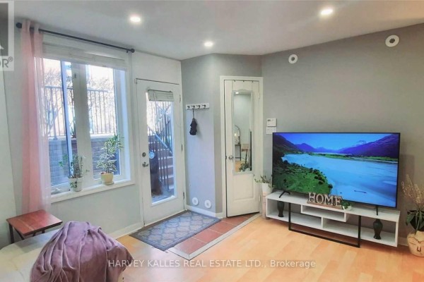 Primary Bedroom - 220 - 28 Douro Street, Toronto, ON M6K3M4 Photo 5