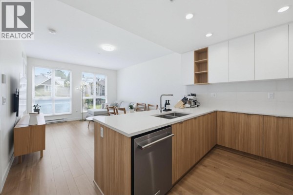 220 750 Dogwood Street, Coquitlam, BC V3J4B7 Photo 4