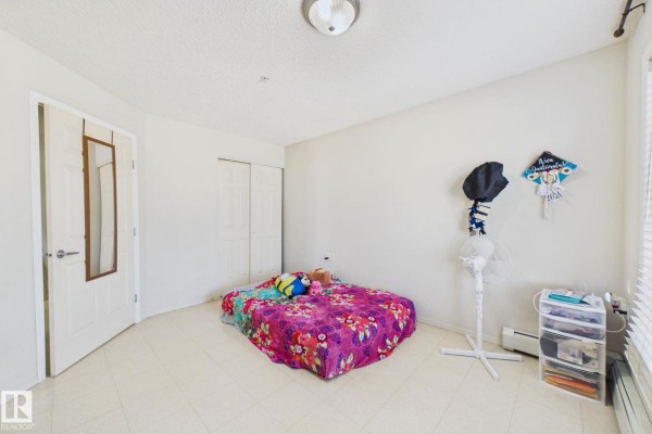 #220 80a Kelloway Cr, Red Deer, AB, photo 3