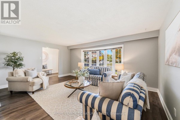 220 Chebucto Drive, Oakville, ON L6J5P9 Photo 4
