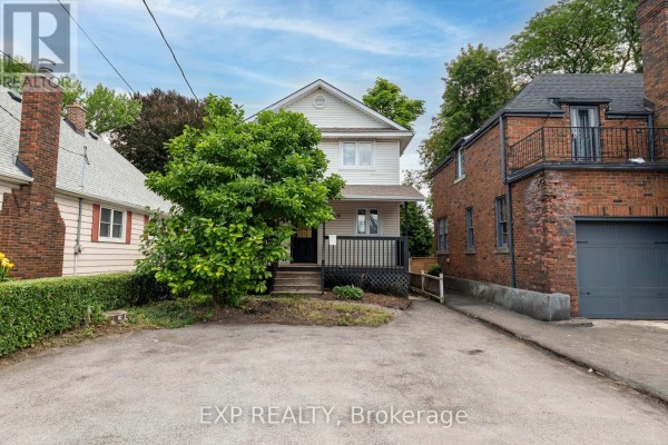 220 Geneva Street, St  Catharines, ON, photo 2