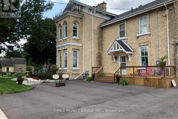 220 Hibernia Street, Stratford, ON N5A5V5 Photo 2