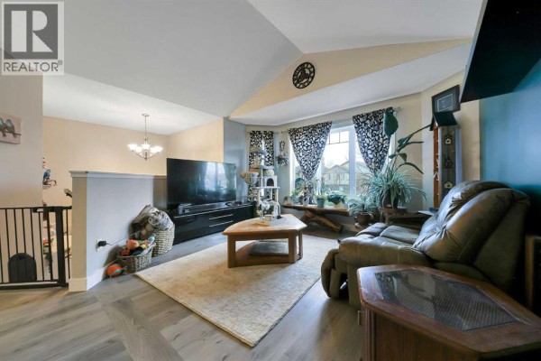 Dining room - 220 Jordan Parkway, Red Deer, AB T4P0E2 Photo 4