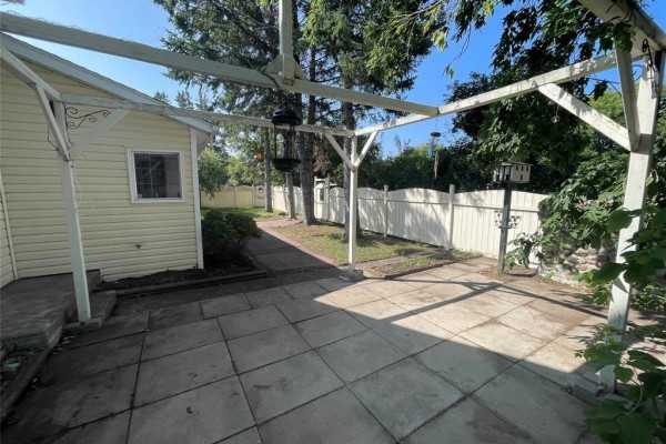 220 Ottawa Street, Carberry, MB R0K0H0 Photo 4