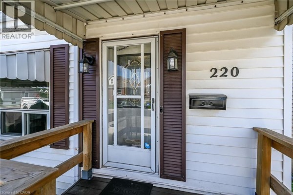 220 Paling Avenue, Hamilton, ON, photo 2