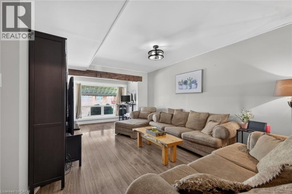 4pc Bathroom - 220 Paling Avenue, Hamilton, ON L8H5J7 Photo 5