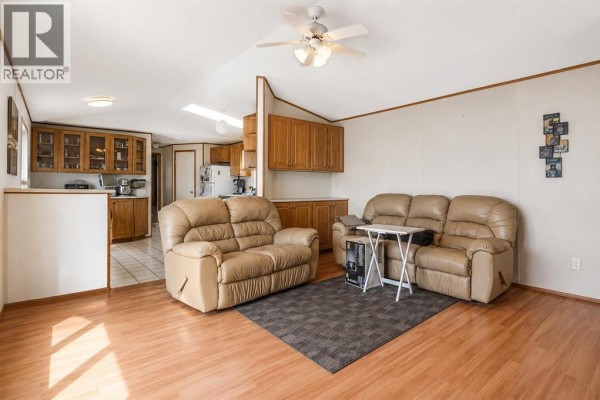 Bedroom - 220 Silverpointe Drive, Rural Grande Prairie No  1, County Of, AB T8W5K5 Photo 2