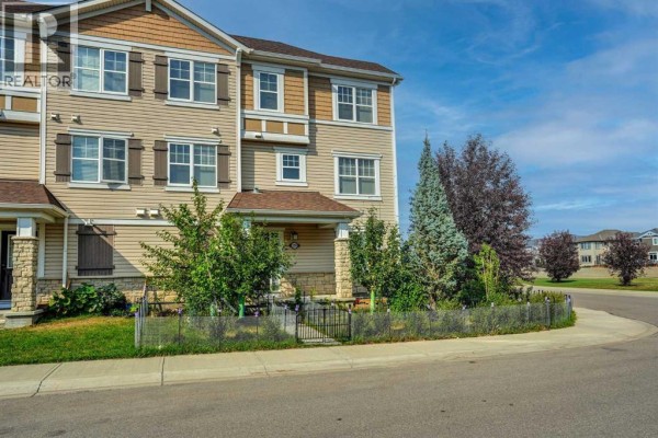 2pc Bathroom - 220 Windford Crescent Sw, Airdrie, AB T4B4G5 Photo 4