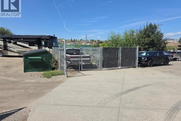 2200 18 Avenue, Vernon, BC, photo 3