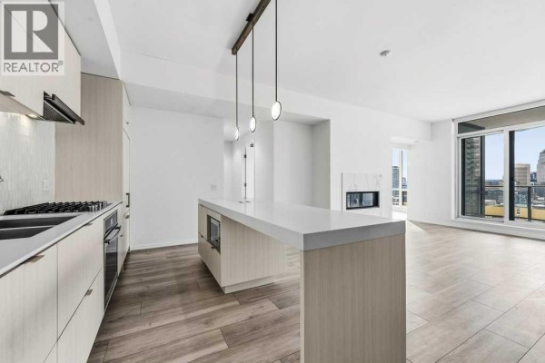 Living room - 2201, 615 6 Avenue Se, Calgary, AB T2G1S2 Photo 5