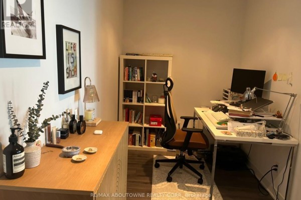 Living room - 2201 - 70 Queens Wharf Road, Toronto, ON M5V0J2 Photo 3