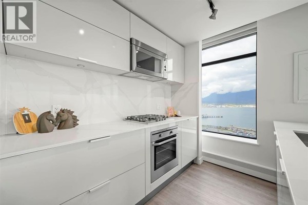 2201 108 W Cordova Street, Vancouver, BC V6B0G5 Photo 3