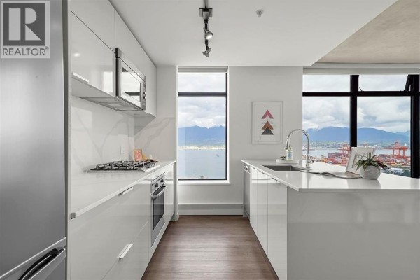 2201 108 W Cordova Street, Vancouver, BC V6B0G5 Photo 4