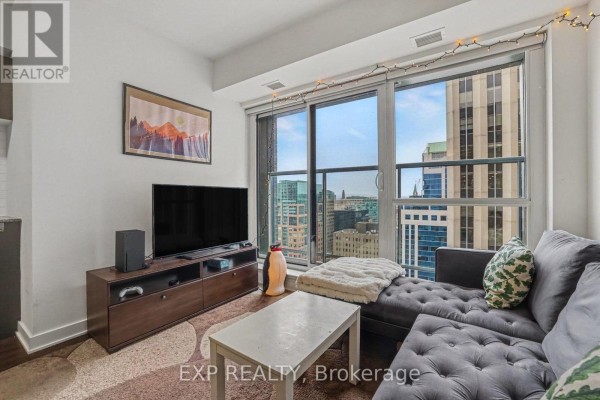 2202 - 40 Nepean Street, Ottawa, ON K2P0X5 Photo 4