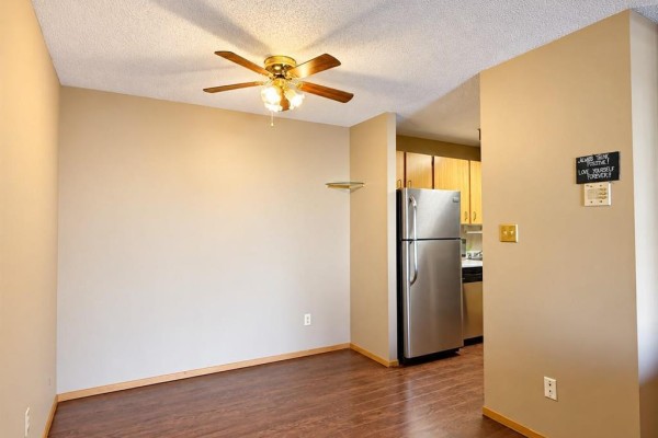 Dining room - 2202 100 Plaza Drive, Winnipeg, MB R3T5K8 Photo 2