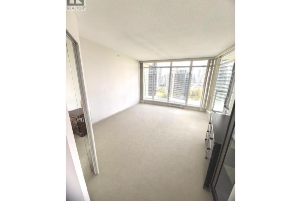 2202 2133 Douglas Road, Burnaby, BC V5C0E9 Photo 5