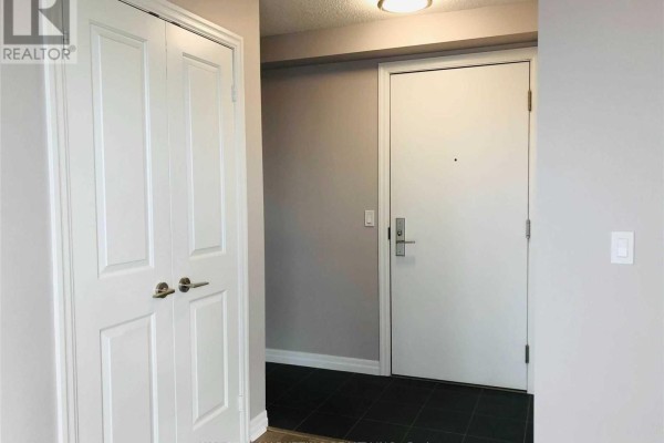 Kitchen - 2203 - 275 Yorkland Road, Toronto, ON M2J0B4 Photo 2