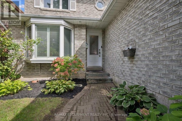 Recreational, Games room - 2203 Robin Drive, Mississauga, ON L5K2L5 Photo 3