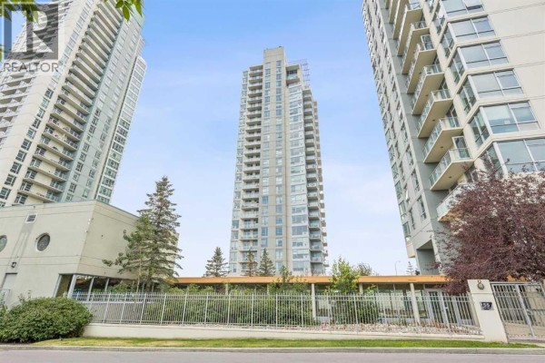 4pc Bathroom - 2204, 77 Spruce Place Sw, Calgary, AB T3C3X6 Photo 2