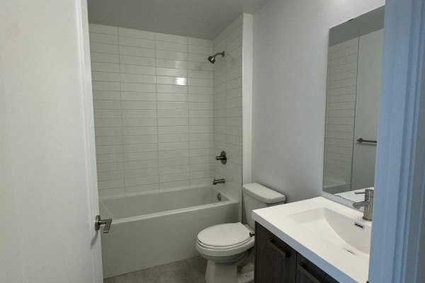 Bedroom 2 - 2204 - 20 Soudan Avenue, Toronto, ON M4S0E2 Photo 4