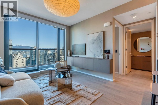 2204 1482 Robson Street, Vancouver, BC V6G0E4 Photo 2