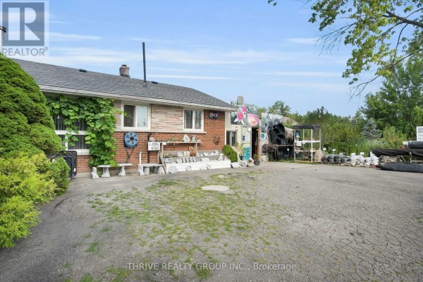 22049 Hyde Park Road, Middlesex Centre, ON, photo 3