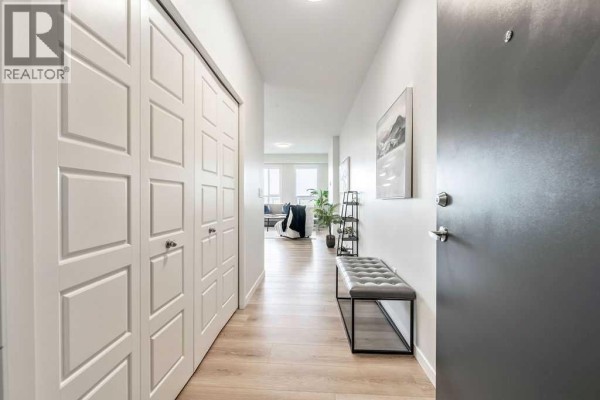 Kitchen - 2205, 550 Belmont Street Sw, Calgary, AB T2X6A5 Photo 2