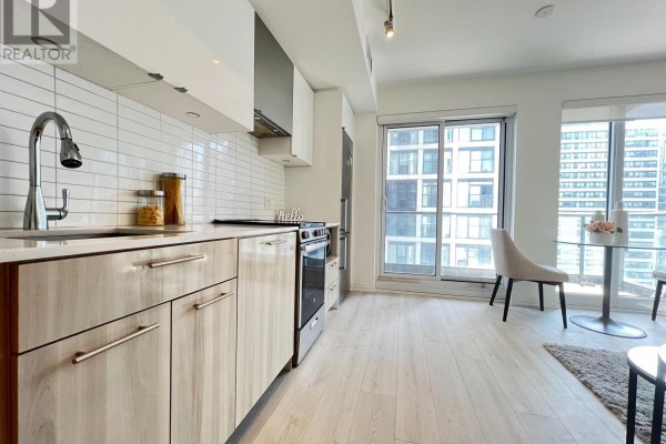 Dining room - 2205 - 251 Jarvis Street, Toronto, ON M5B0C3 Photo 2