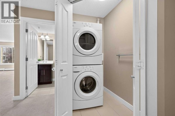 4pc Bathroom - 2206, 403 Mackenzie Way Sw, Airdrie, AB T4B3V7 Photo 5