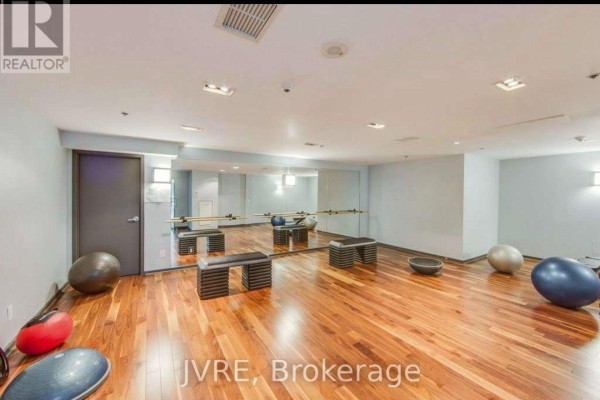 2206 - 219 Fort York Boulevard, Toronto, ON M5V1B1 Photo 5