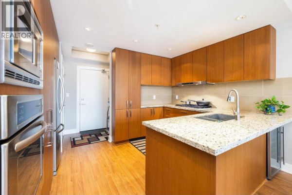 2206 1155 The High Street, Coquitlam, BC V3B7W4 Photo 5
