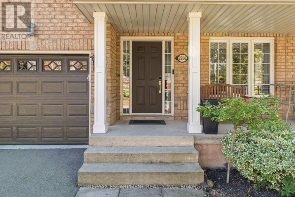 Family room - 2206 Golden Orchard Trail, Oakville, ON L6M3N6 Photo 4