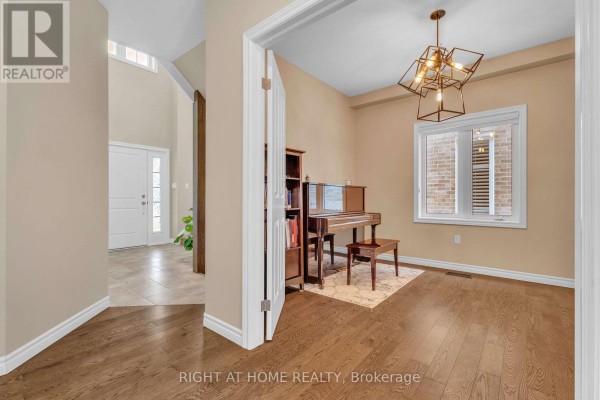 Pantry - 2206 Springridge Drive, London North, ON N5X0M3 Photo 5