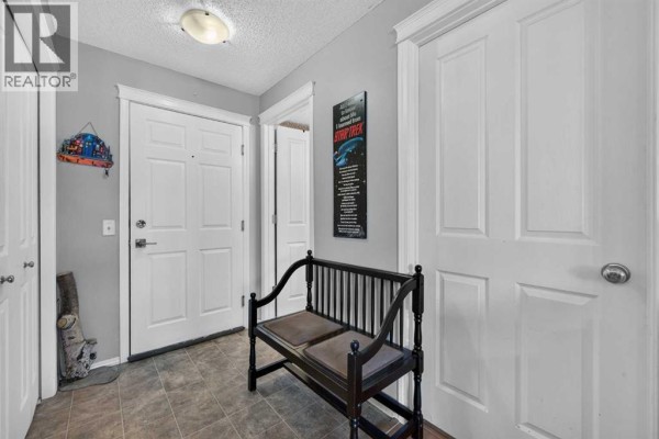 2207, 140 Sagewood Boulevard Sw, Airdrie, AB, photo 3
